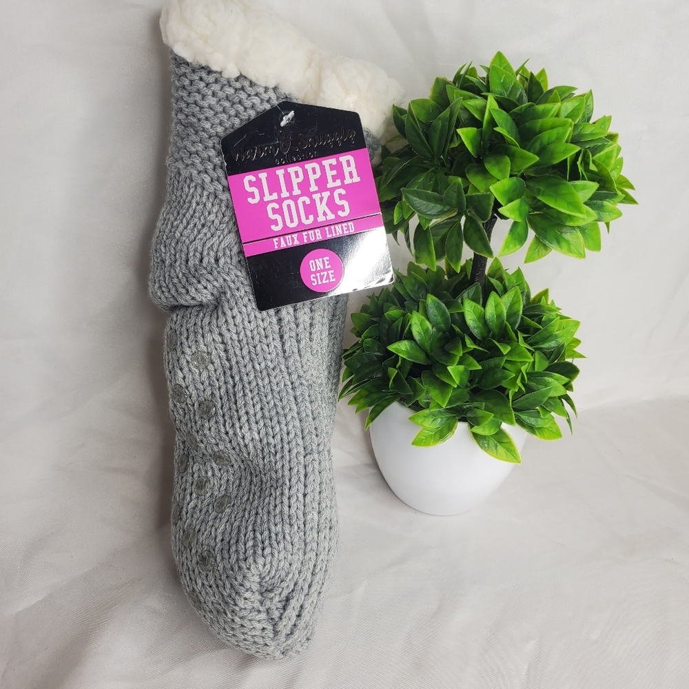 ♤♤ Faux Sherpa Gray Knit Slipper Socks One Size NWT